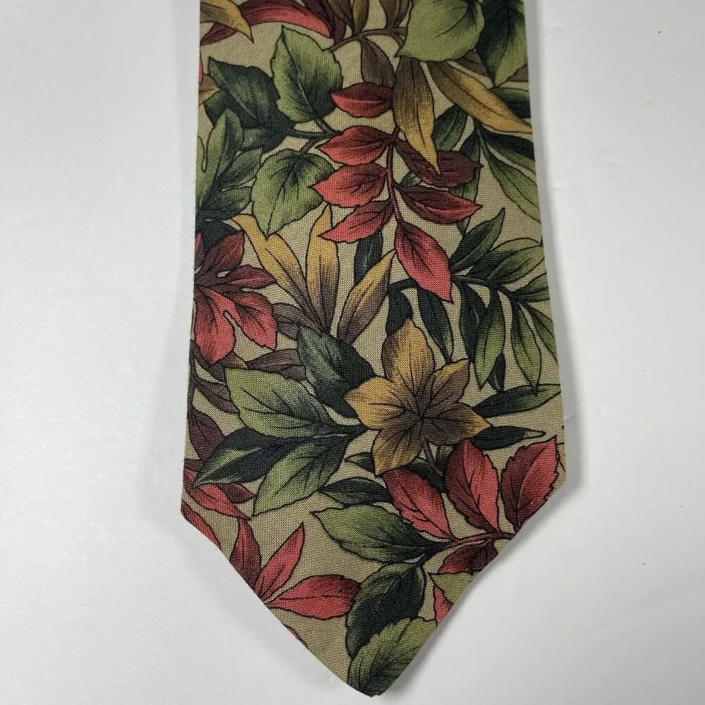Vtg 417 by Van Heusen Mens Tie Cotton Floral Leaf Botanical Earth Tones Made USA